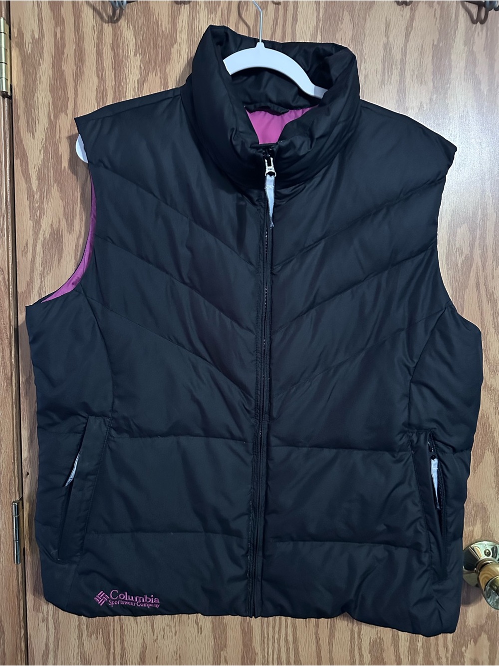 Columbia Women’s Black Quilted Down and Feather Filled Vest Size XL